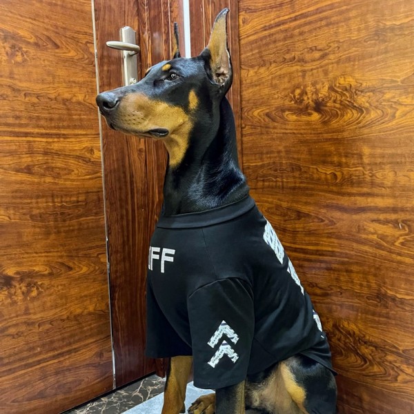 OFF-WHITE ブランド ペット服 オフ-ホワイト 犬のtシャツ 黒色ウェア かっこいい 大型犬 半袖 薄い 通気性 ドッグウェア お洒落 プリント 犬 中型犬のトップス 洋服 シンプル M~3XL