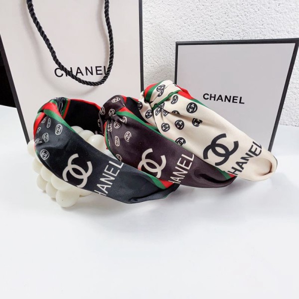 シャネル chanel カチューシャ ヘアバンドブランド可愛い蝶結び髪アレンジかわいいヘアアクセサリーハイブランド 女性ハイブランドシュシュ存在感抜群