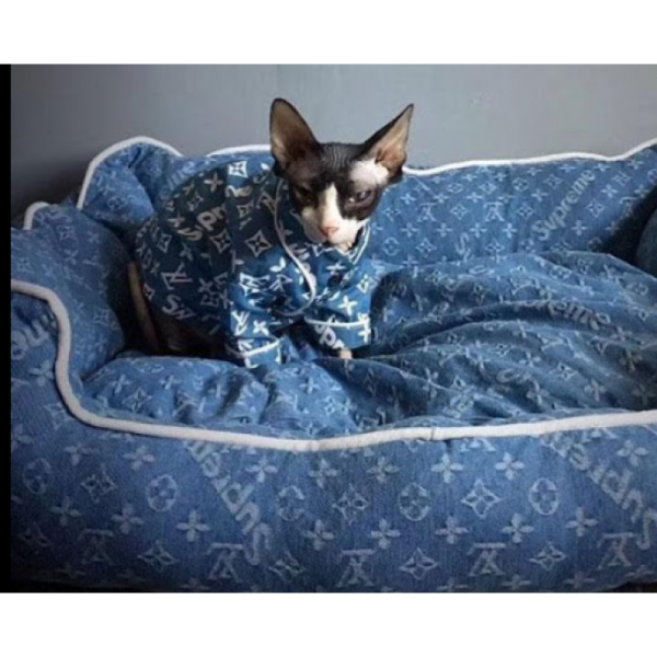 ハイブランドルイヴィトン ペット用品 ペットベッド LV&supreme 犬 ベッド 冬用  猫 ベッド ドッグ用品 犬用ベッド  猫用ベッド 洗える 柔らかい 高品質 ふわふわ ファッションS - L