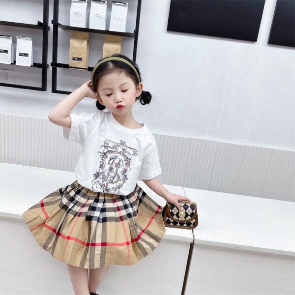 burberry バーバリー 子供服 Ｔシャツ スカート 2点セット 子供服 ファション 夏 人気 カジュアル 潮流