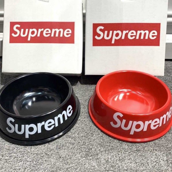 Supreme シュプリームブランド 犬猫フードボウル ペット食器ブランドパロディペット用フードボウルかわいいブランド犬猫の餌皿 滑り止め 17.5*20*6.5cm