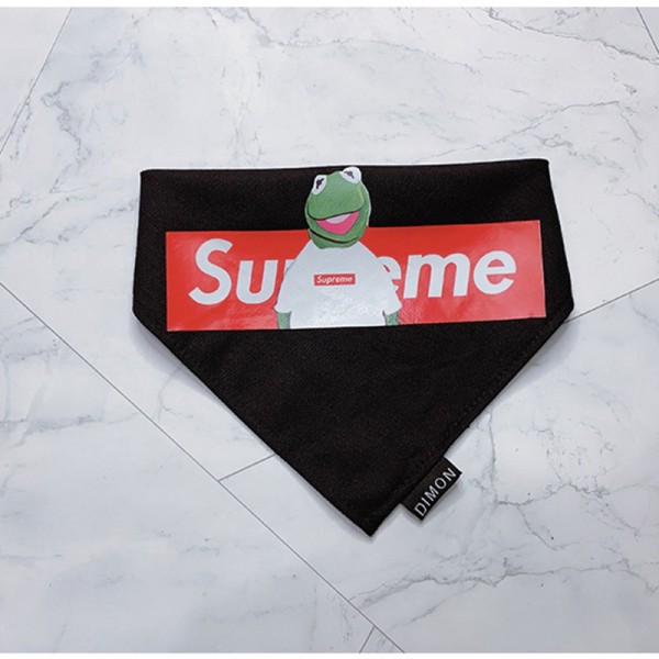 ハイブランド Supreme ペット 犬用品 ドッググッズ シュプリーム 犬のバンダナ 涎掛け わんちゃん よだれかけ 猫の三角巾 後ろボタン式 使えやすい ファッション ペット用品 激安  S M