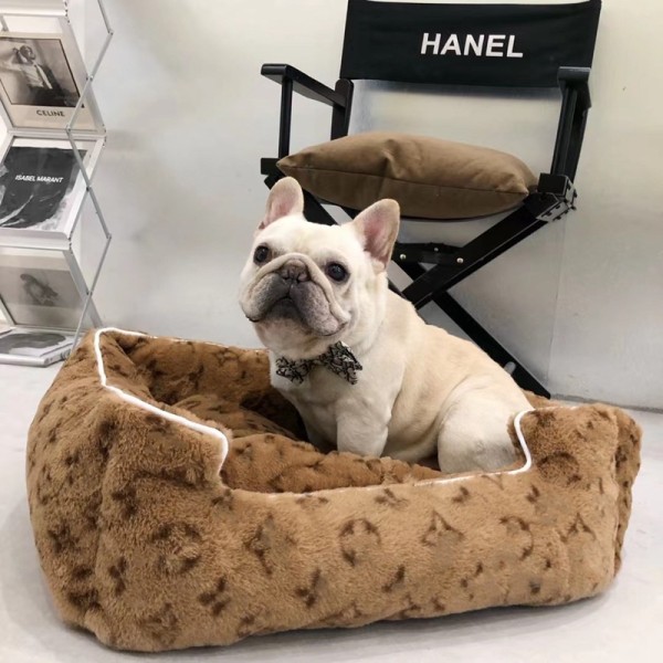 ルイヴィトン ブランド ペット用品 ペット ベッド Louis Vuitton 犬 クッション もこもこ ふわふわ 可愛い 暖かい 長方形 ふかふか 猫の 寝床 丸洗い可 小型 猫 兼用 滑り止め 防寒 ソファ ペット用品 秋 冬